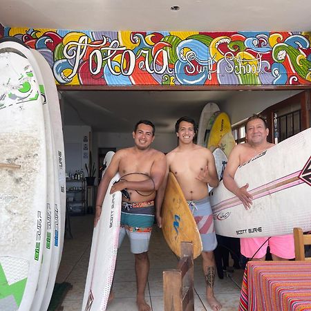 Totora Surf Hostel Huanchaco Exterior photo